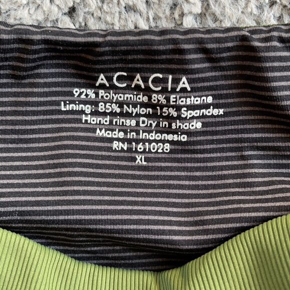 \\sold Acacia ribbed basil XL set - Picture 4 of 5